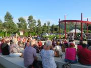 plusieurs-groupes-de-musique-se-produiront-au-kiosque-de-la-plaine-d-accueil-archives-photo-le-dl-plusieurs-groupes-de-musique-se-produiront-au-kiosque-de-la-plaine-d-accueil-photo-le-dl-marielle-brunet-1659026860